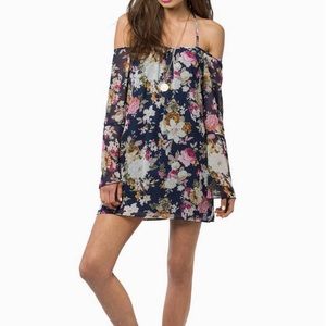 Floral Shift Dress will Bell Sleeves